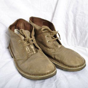 Clarks Orginals Desert Boot sz 9 Gold